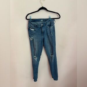 Old Navy Light Blue Distressed Skinny Jeans